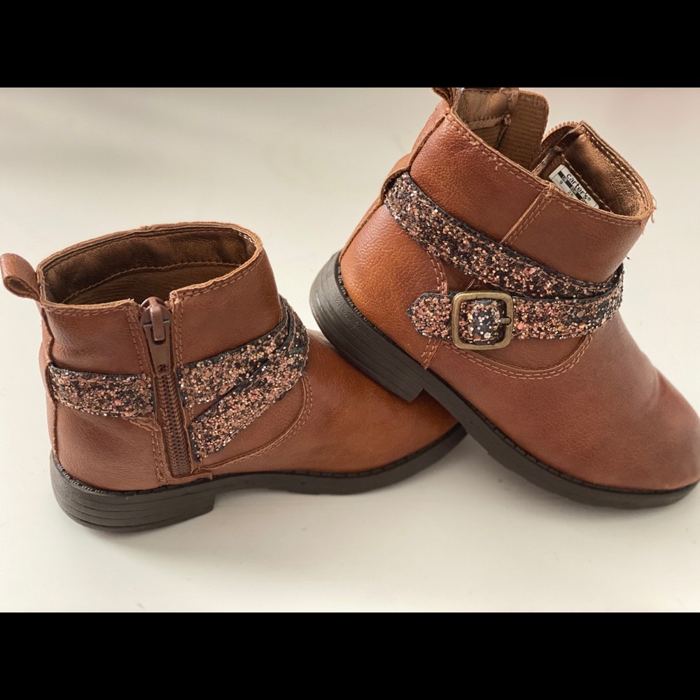Toddler boots size 9
